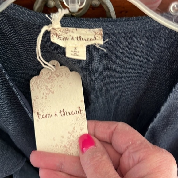 Hem & Thread Women’s Blue Dress With Ruffles and Tie Size Small NEW - Picture 2 of 8